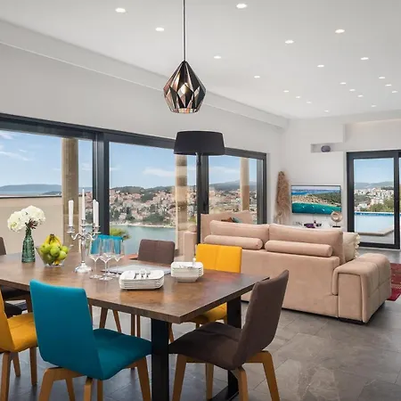 Luxury Black Pearl With Pool Trogir