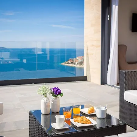 Luxury Black Pearl With Pool *