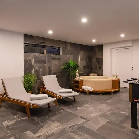 Luxury Black Pearl With Pool Trogir