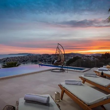 Villa Luxury Black Pearl With Pool